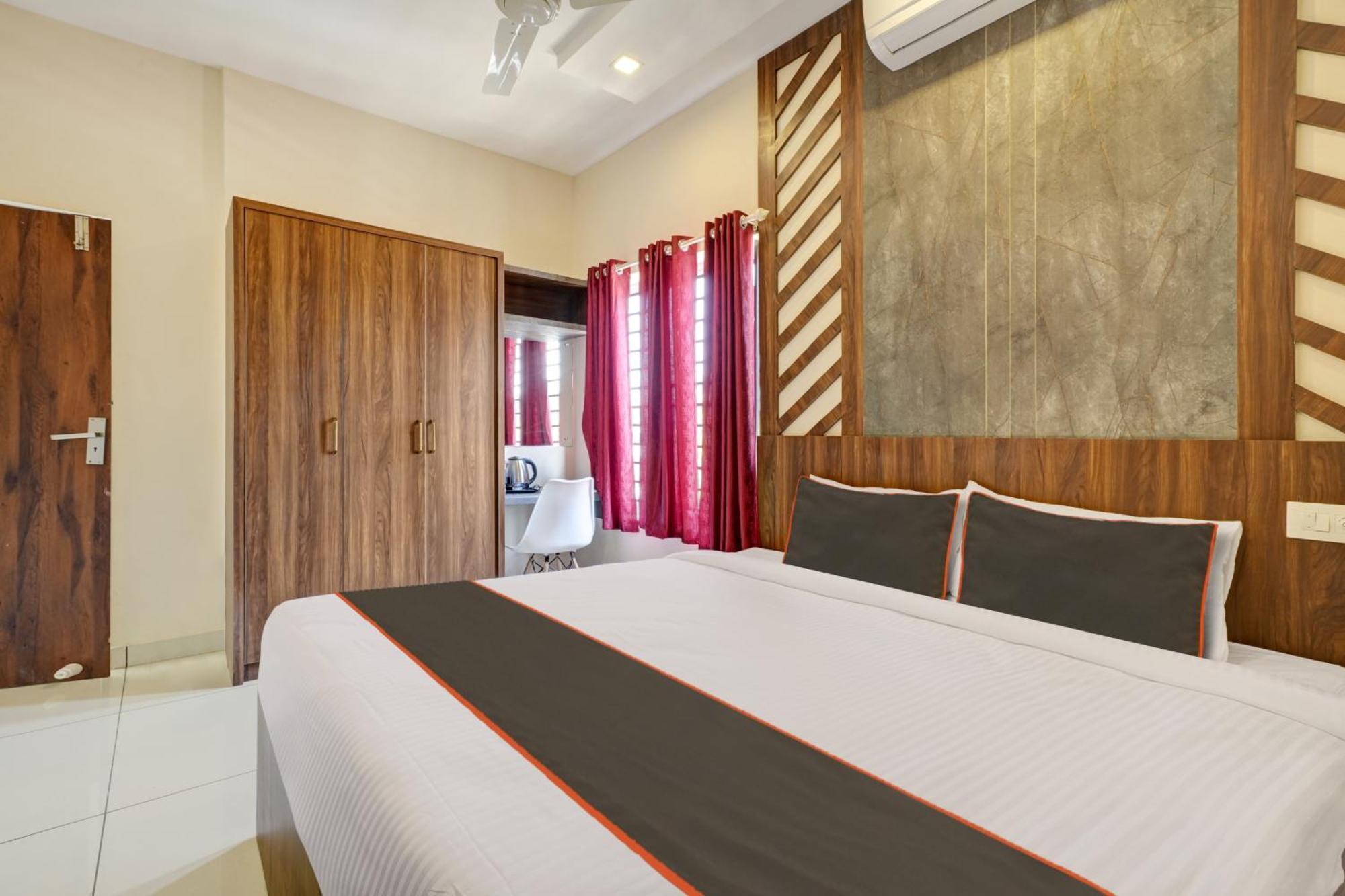 Gypsy Hotel Cusat Kochi Exterior foto