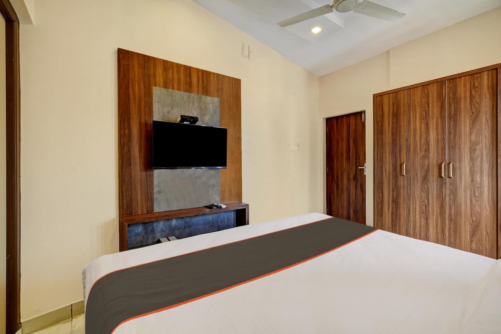 Gypsy Hotel Cusat Kochi Exterior foto