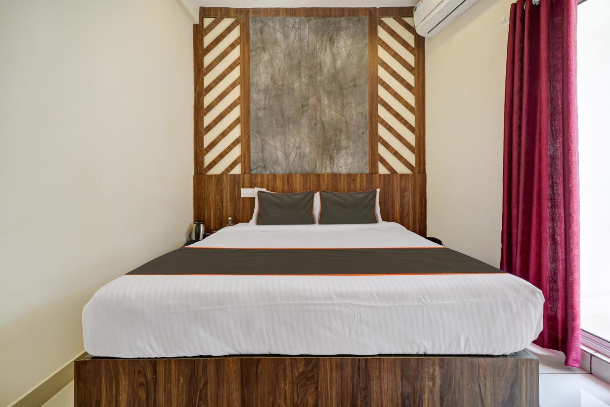 Gypsy Hotel Cusat Kochi Exterior foto